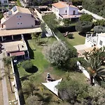 Апартаменты Arenella Beach