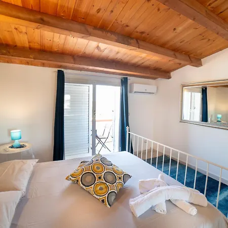 Arenella Beach Apartment
