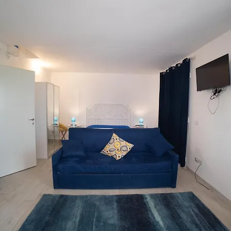 Arenella Beach Apartment *
