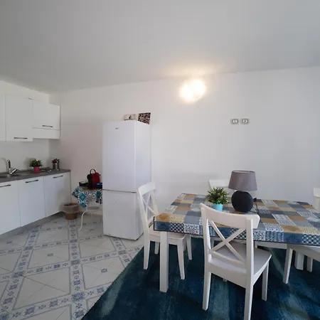 Arenella דירה *