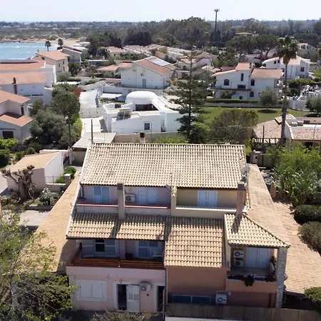 Arenella Beach Apartment *