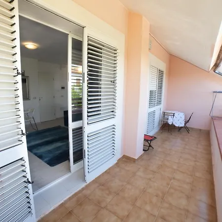 Arenella Beach Apartment