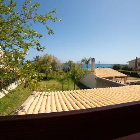 Апартаменты Arenella Beach Сиракузы