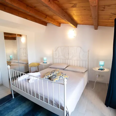 Arenella Beach סירקוזה